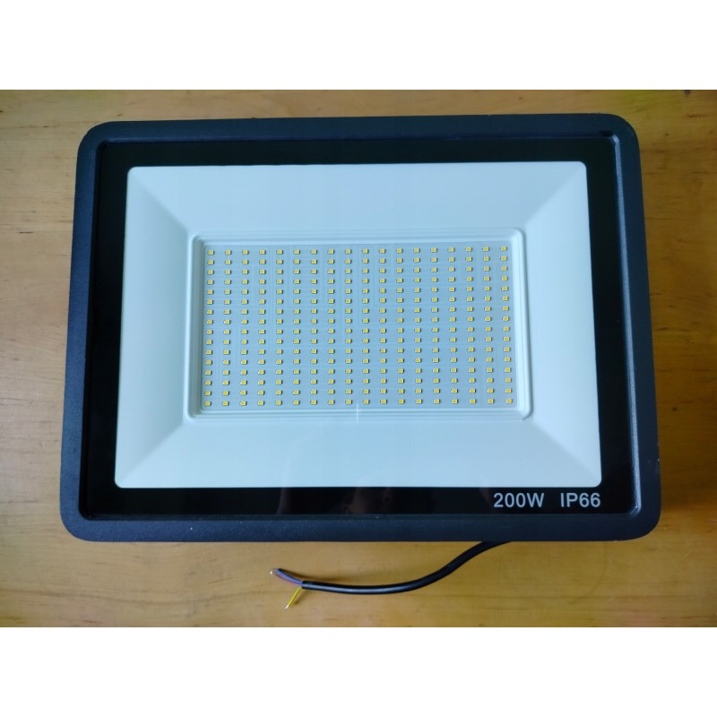 Oprawa LED typu Naświetlacz 200W 230V 16500lm LED-3055 Helios